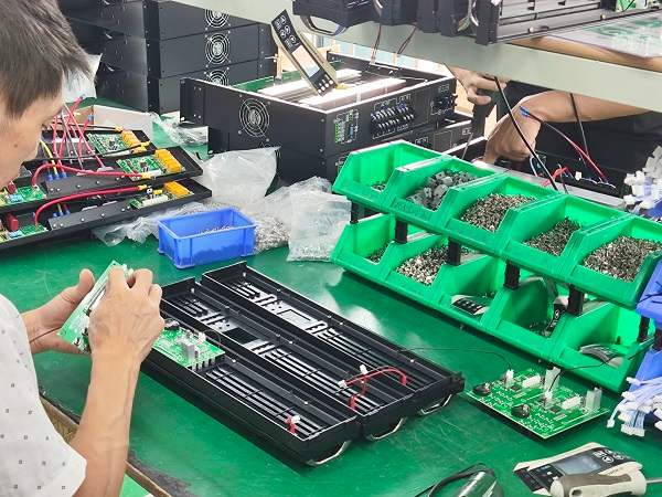 Reasons why data equipment rooms should use rack-mounted inverter power supplies